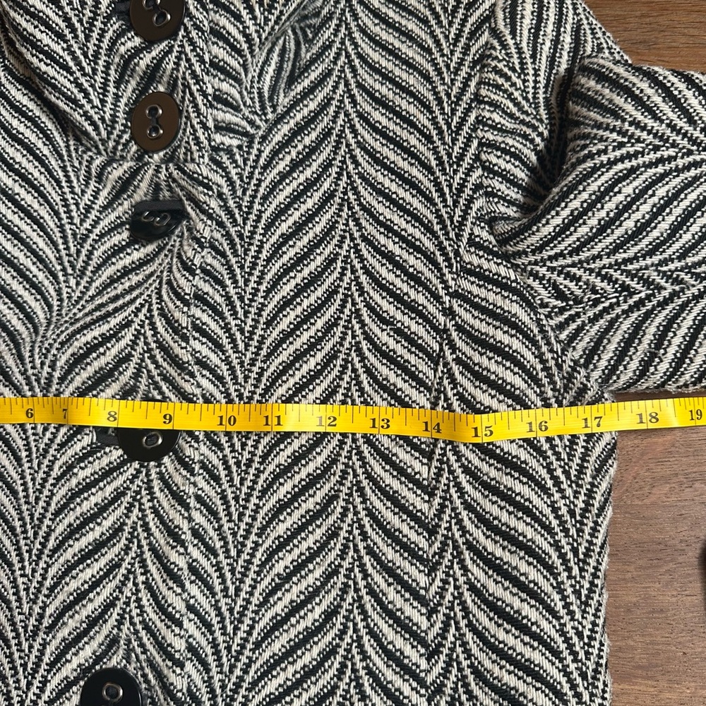 Via Spiga Black and White Chevron Coat - Picture 4 of 4